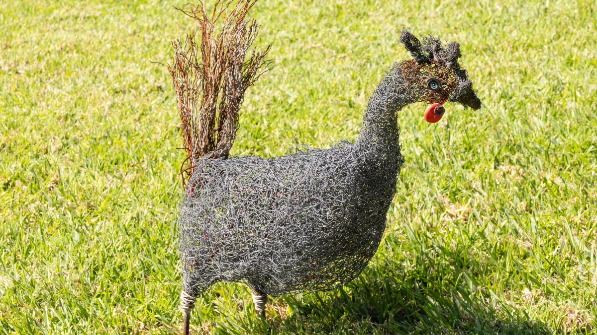 Bird made from wires